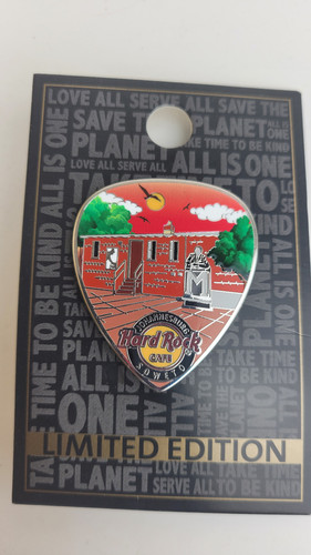 Hard rock cafe pin - rock,